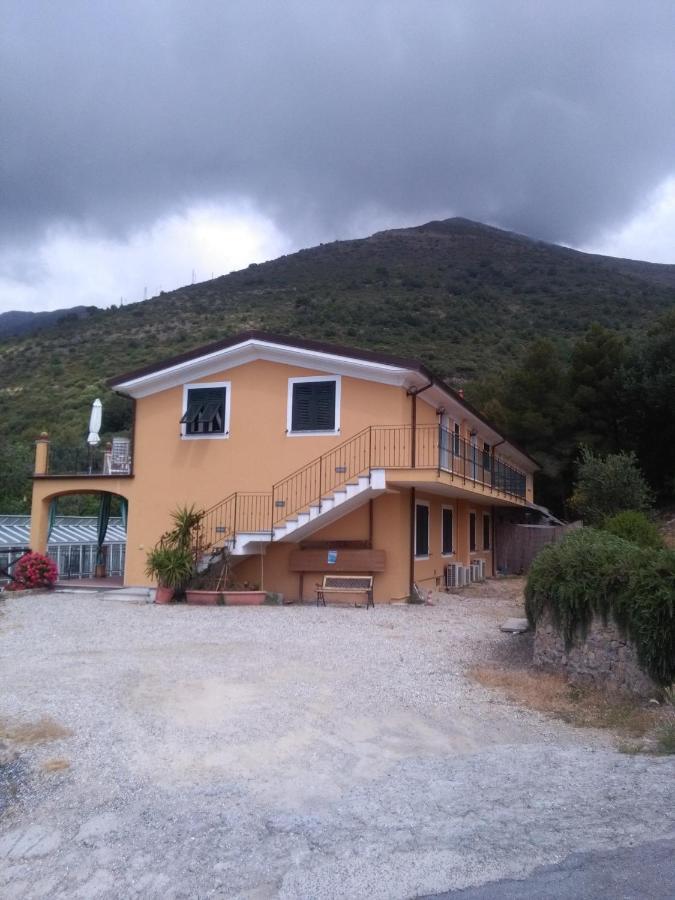 Agriturismo Tendapiccola Чериале Экстерьер фото